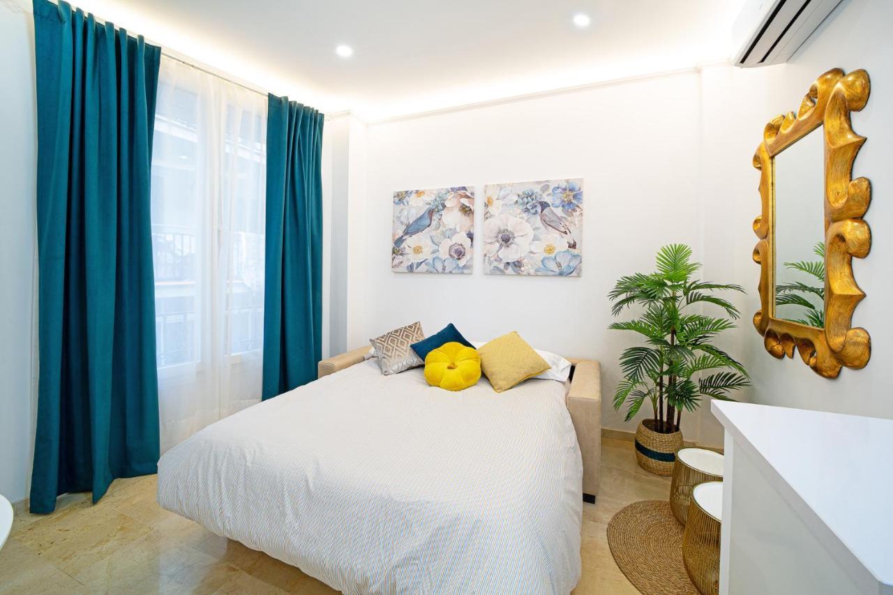 Malaga Historical Centre Luxury Apartment Bagian luar foto