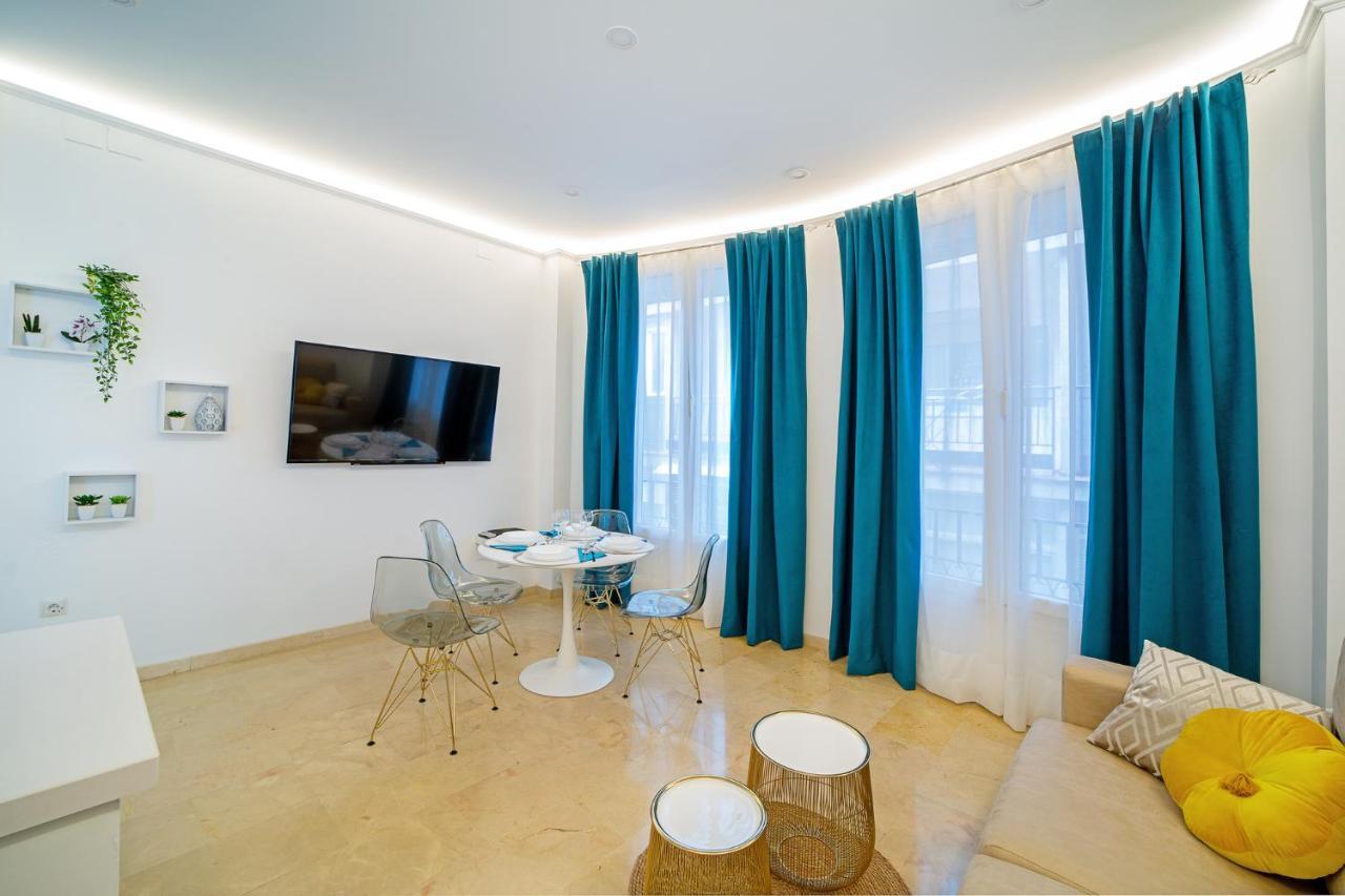 Malaga Historical Centre Luxury Apartment Bagian luar foto
